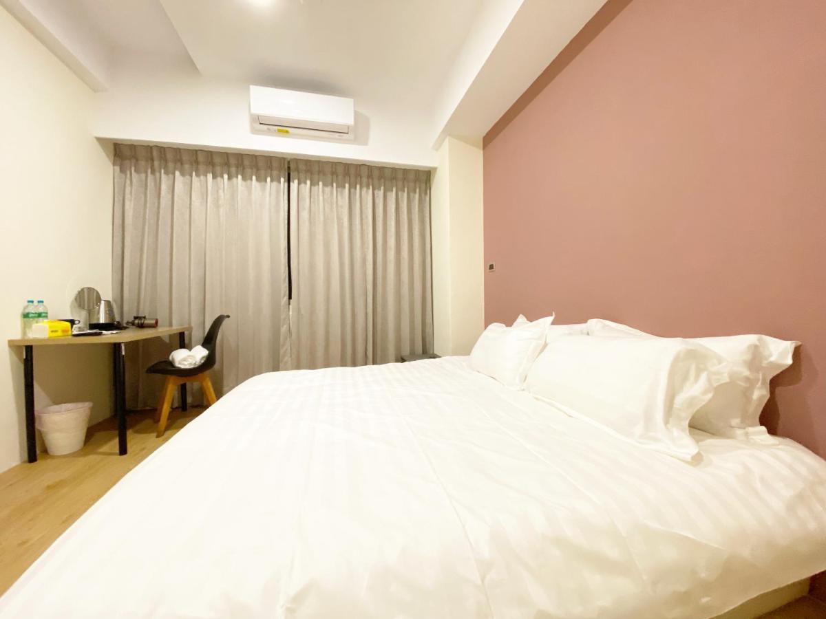台中21旅宿-自助入住 Taichung Exterior foto